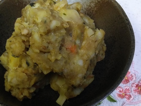 残ったカレーで♪ホットポテトサラダ